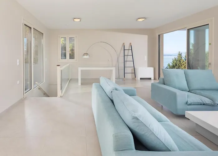 Azur Villa Mpoukaris