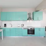 Azur Vila *