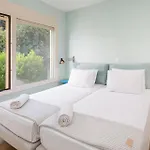 Azur Vila *